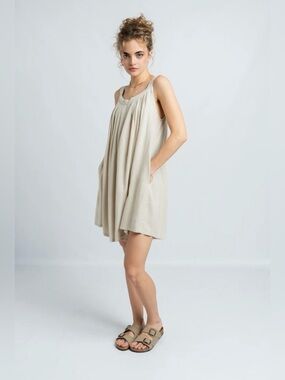 Just In Time Jumpsuit
Hunter & Brown Co. Linen blend baggy comfort beachy summer